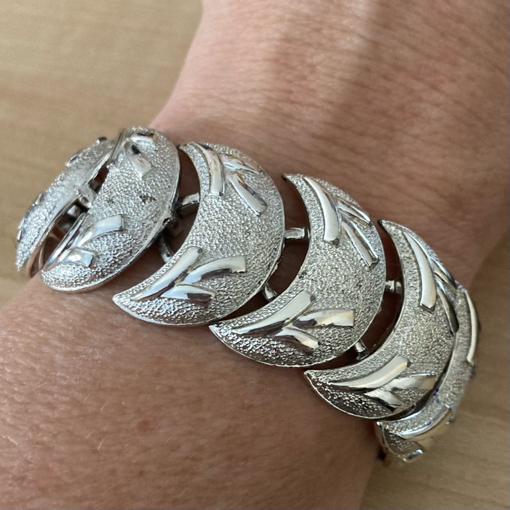 Coro vintage silver moon link bracelet 1950s mid-century safety chain